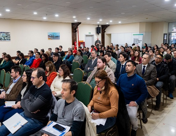 “La Historia Laboral es la herramienta por la cual el Estado fueguino, a través de la Caja, podrá garantizar con mayor transparencia, simpleza, diligencia y eficacia todos los tramites que se realizan ante la institución”, destacó Roberto Bogarin.
