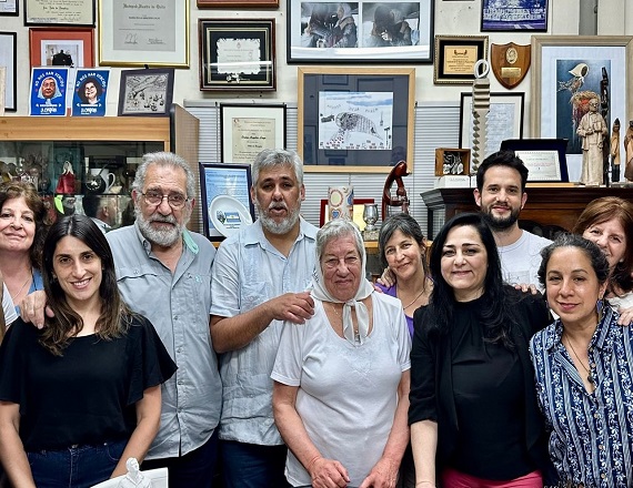 “Desde CONADU acompañamos esta lucha y reivindicamos a la Universidad de las Madres como ejemplo vivo de la Universidad que queremos, para el país que anhelamos”, destacaron desde AFUDI.