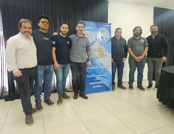 “Se presentó un tema importantísimo que es el aula virtual donde se volcó parte del trabajo que venimos realizando en esta Mesa”, destacó Bernabé Araujo.