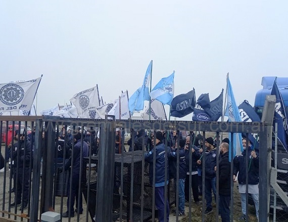 La única certeza que tuvo el “Acuerdo de Mayo” fue el “no descuento de los días de paro”, a pesar de que no quedó establecido en las actas. Ese acuerdo vence el 31 de diciembre. Gran incertidumbre de los trabajadores metalúrgicos.