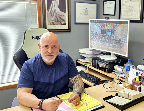 Daniel Rivarola continuará al frente del el Centro Empleados de Comercio (CEC) de Río Grande y Tolhuin, tras haberse presentado una sola lista para las elecciones del próximo 10 de diciembre.