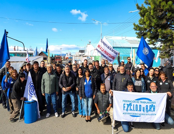 “Está más que claro que se trata de una maniobra vinculada a los intereses de Estados Unidos y al saqueo de todos nuestros recursos en un lugar estratégico de la Patagonia”, resaltó Rodolfo Aguiar.