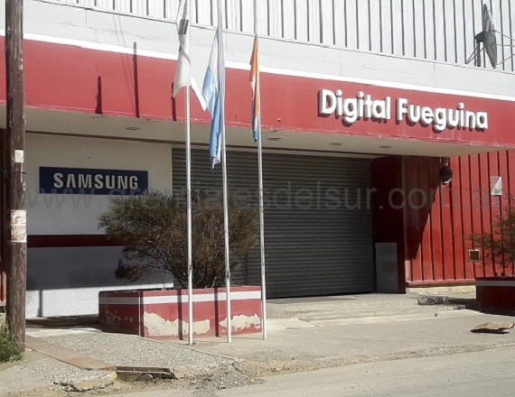 “Muchos han tenido que abandonar la lucha por razones económicas, marchándose a otras provincias en busca de mejores oportunidades”, comentó Daiana Kotbahuer, una de sus trabajadoras de Digital Fueguina.