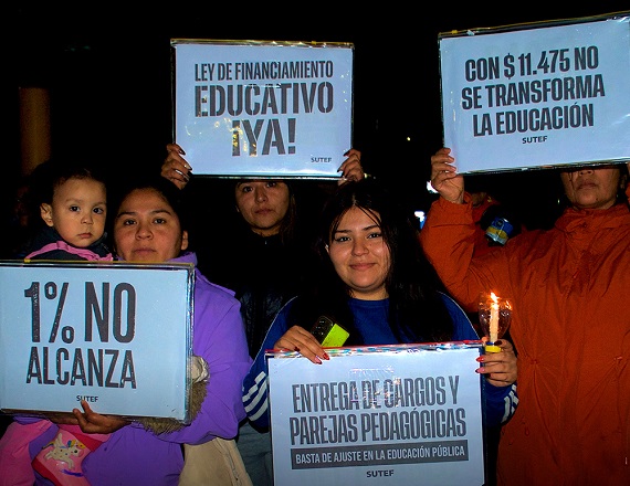 Con la participación de más de 140 Delegados, e integrantes de Comisiones Directivas, el Congreso Provincial del SUTEF resolvió realizar un paro total de actividades por 48 horas los dias 8 y 9 de abril.