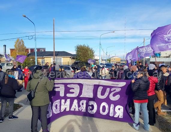 “El dinero presupuestado no está llegando a las escuelas ni a los comedores, lo que demuestra que las prioridades del Ejecutivo no pasan por el sistema educativo”, remarcó Horacio Catena.