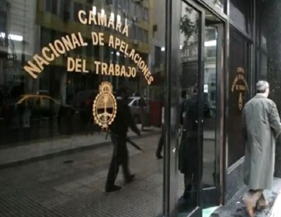 Tras la apelación del Gobierno, la Cámara del Trabajo dio marcha atrás con la medida del Juez Ojeda. De esta manera, se destraba gran parte de la Reforma. Si bien la Reforma vuelve a estar operativa, la batalla legal está lejos de terminar.