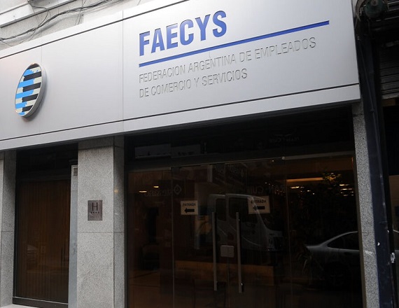 El acuerdo para los mercantiles contempla para el primer trimestre del mismo un incremento del 5% distribuido de forma escalonada de la siguiente manera: un 2% en abril, un 1,5% en mayo y un 1,5% en junio.