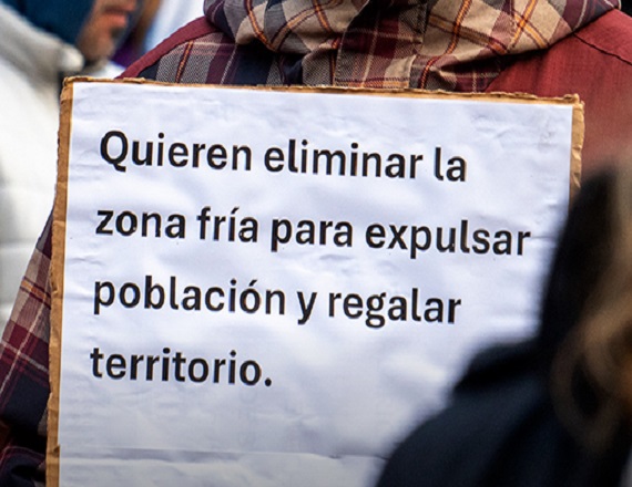 “Resulta inadmisible que representantes elegidos por el pueblo fueguino acompañen medidas que encarecen el acceso al gas y deterioran aún más las condiciones de vida de trabajadores, jubilados y sectores populares”, indicó el SUTEF.