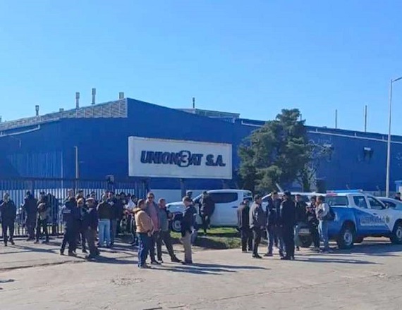 Martín Gómez, Secretario General del Sindicato de Trabajadores Químicos y Petroquímicos de Zárate-Campana, seccional Gualeguaychú, expresó su profunda preocupación por el escenario que atraviesa el empleo industrial.