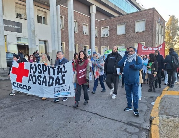 Desde FESPROSA sostuvieron que los despidos no constituyen hechos aislados, sino que forman parte de un proceso de debilitamiento de uno de los principales hospitales públicos del país.