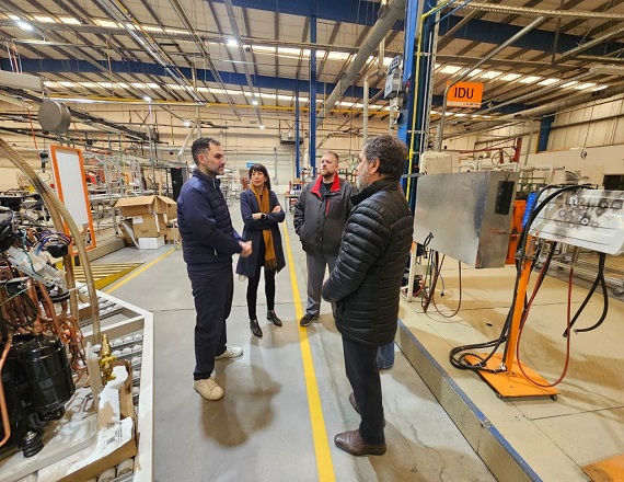 La propuesta genera una posibilidad concreta de recuperar puestos de trabajo y preservar capacidades laborales, luego de que Aires del Sur dejara a 140 familias desempleadas en febrero, y cuya quiebra fuera declarada en abril de este año.