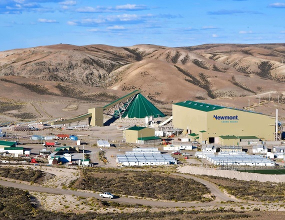 La postura de los gremios se conoció mientras continúa el operativo multisectorial desplegado en Cerro Negro, con participación de las áreas provinciales vinculadas al trabajo, la minería, la seguridad y el ambiente.