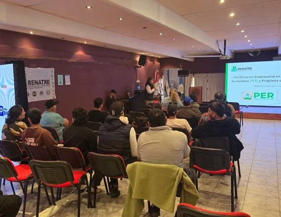 En estos espacios, el RENATRE brinda información sobre la Libreta de Trabajo Rural, asesoramiento registral, y las distintas herramientas disponibles para personas trabajadoras y empleadores.