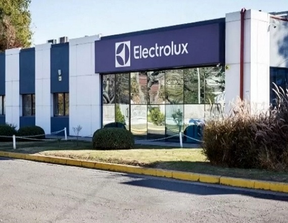El alcance laboral requiere distinguir dos cifras: la planta cuenta con unos 180 operarios y se analizan alrededor de 100 desvinculaciones; pero no corresponde presentar a toda la dotación como despedida.