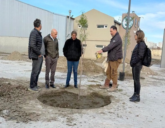 El cuidado del entorno se vincula con la identidad de esta propuesta educativa, que integra Ciencia, Tecnología, Ingeniería, Arte y Matemáticas, y promueve la formación de estudiantes comprometidos con su comunidad.