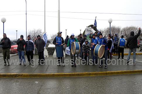 Trabajadores del estacionamiento medido se manifestaron frente al Municipio