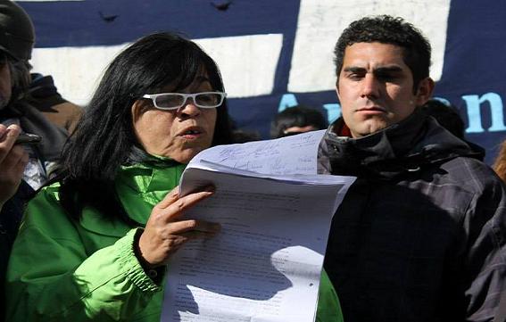 Silvia Paredes junto a Pol Baiz, candidatos de la Lista Nº 1 