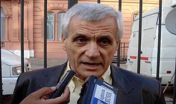 Antonio Caló lanzó una advertencia a las cámaras empresarias del sector