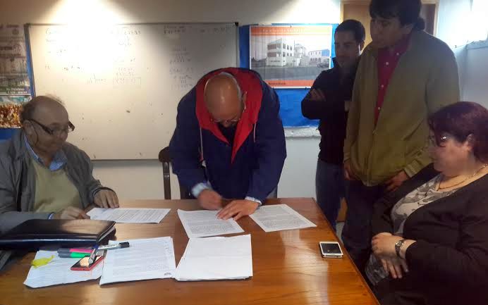 Marcelo Córdoba firmó el convenio de inicio de obra de la ampliación de la sede de ATE en Río Grande