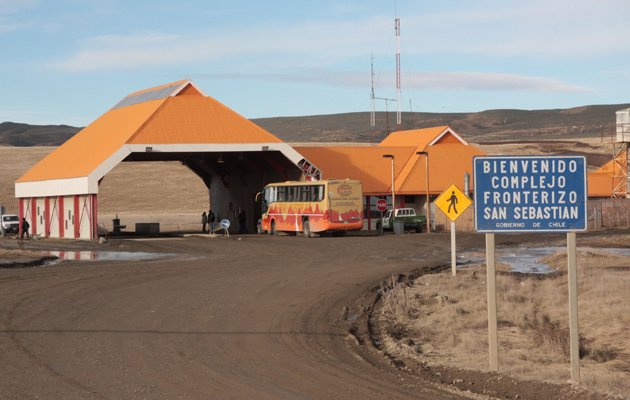 Se cumple el 2do día de paro de los aduaneros de Chile