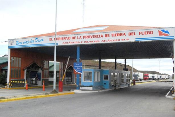 El Gobierno de Tierra del Fuego recomienda no viajar hacia el Continente por el paro de trabajadores aduaneros