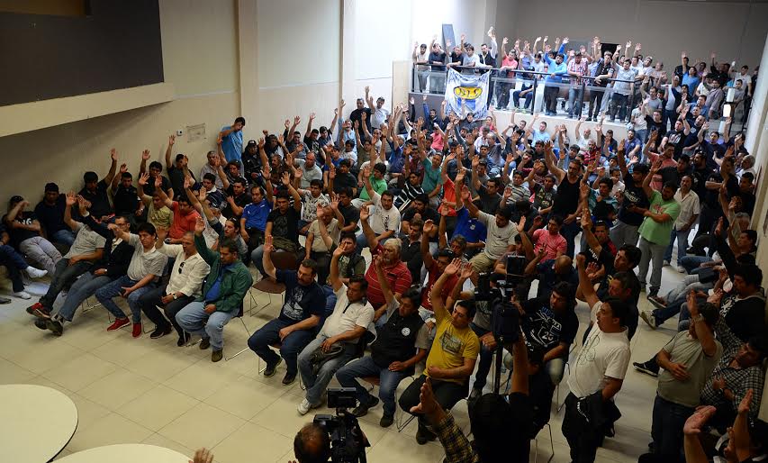 En Comodoro Rivadavia los Petroleros se movilizarán “en defensa del trabajo, el salario y la familia”.