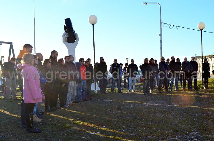 Con un acto organizado por el Sindicato de Prensa de Río Grande (SIPREN), se conmemoró el Día del Periodista en la Plaza José Luis Cabezas. 