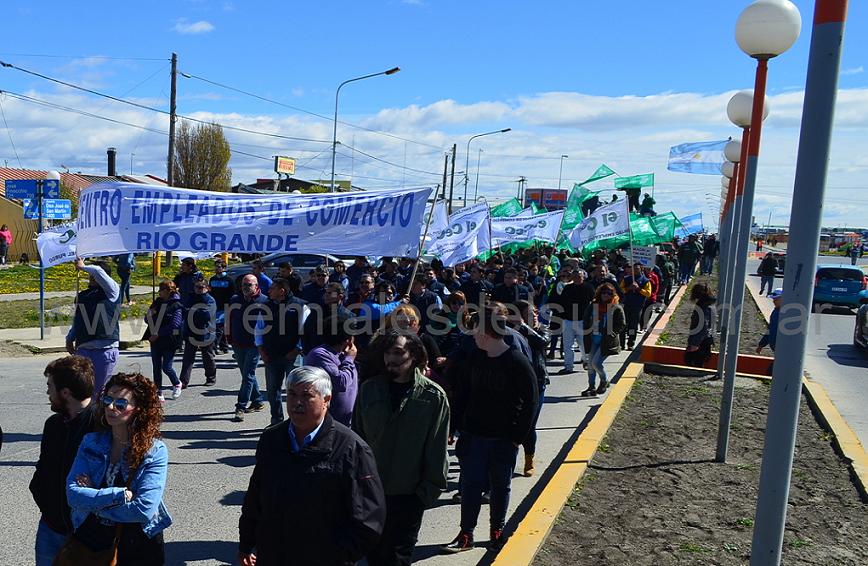 El Centro Empleados de Comercio estuvo presente en la marcha de la UOM.