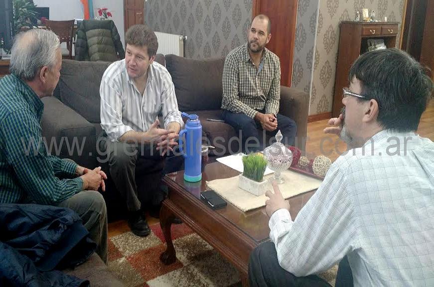 El Intendente Gustavo Melella recibió a los dirigentes del Sindicato Vial.
