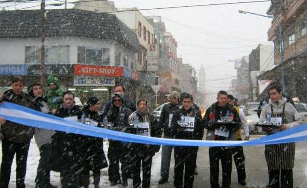 En Ushuaia se realizó la Primera Carrera de Mozos de Tierra del Fuego